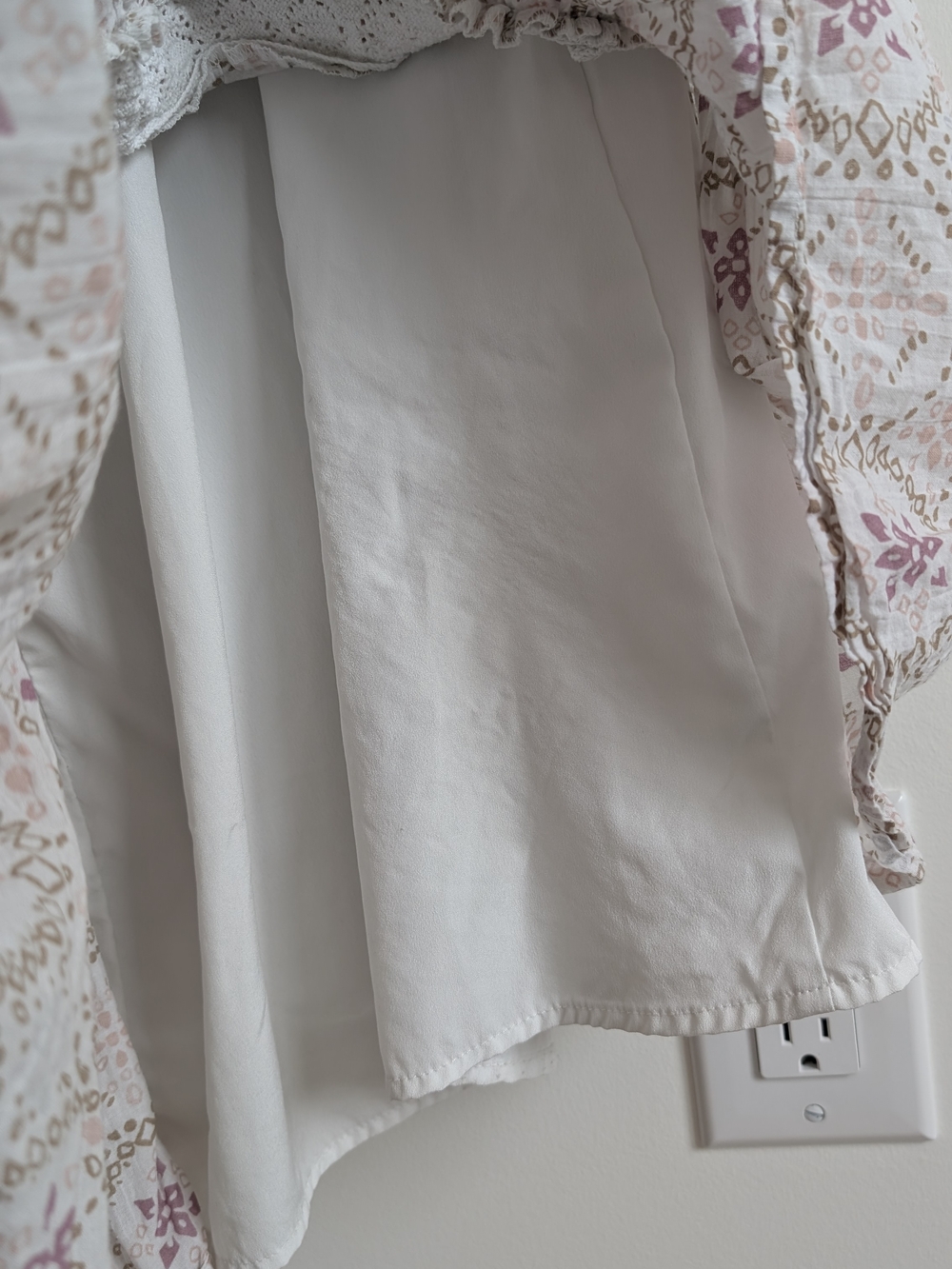 AE OUTFITTERS Cream and Dusty Rose Maxi Dress - Picture 3 of 4